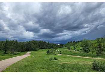 Edmonton hiking trail Hermitage Park