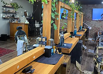 Vancouver Barbiers Hestory Barber Shop