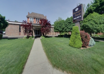 Hinnegan-Peseski Funeral Home Ltd. Hinnegan-Peseski Funeral Home Ltd. - Chatham, ON Salons de funeraire - Business Exterior Image