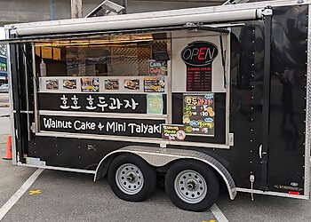 Coquitlam food truck HoHo Walnut Cake & Mini Taiyaki Food Truck image 1