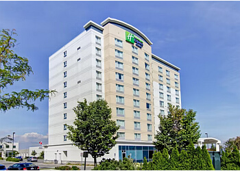 Richmond Hill
Hôtels
Holiday Inn Express & Suites Toronto - Markham image 1