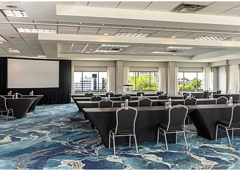 Kingston hotel  Holiday Inn Kingston-Waterfront