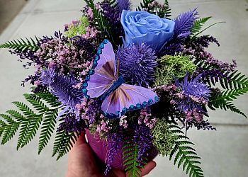 Airdrie Fleuristes Holland House Flowers