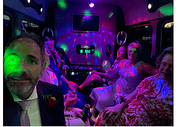 Sault Ste Marie Service De Limousine Hollywood Limousines