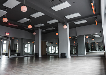 Quebec Cours de yoga  Hot Yoga Prana