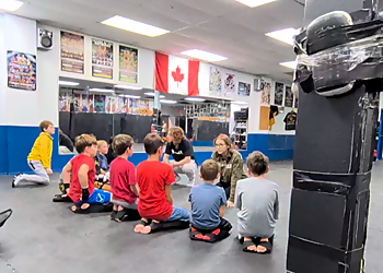 House of Champions Kickboxing and Fitness - Hamilton, ON Arts Martiaux - Team Training Image