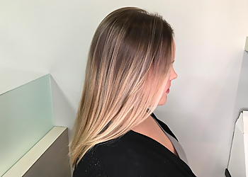 House of Hair House of Hair - Brantford, ON Salons De Coiffure - Haircut Service Image