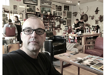 Winnipeg Barbiers Hunter & Gunn