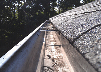 Fredericton gutter cleaner Hydro Clean Inc.