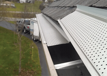 Fredericton gutter cleaner Hydro Clean Inc.