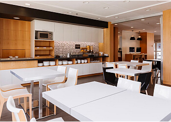 Longueuil hotel Hôtel Le Dauphin Montréal-Longueuil