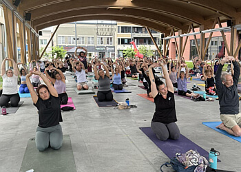 Granby yoga studio Idolem Hot Yoga Chaud Granby