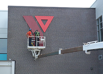 INCOLOR Inc. - Moncton, NB Magasins de enseignes - Outdoor Work Image