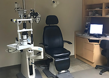 Fredericton optician IRIS Optometrists and Opticians Fredericton