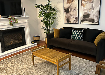 IV Beauty and Aesthetics - Cambridge, ON Weight Loss Centers - Waiting Room