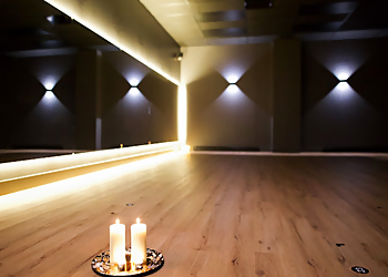 Idolem Hot Yoga Chaud Idolem Hot Yoga Chaud - Saint Hyacinthe, QC Yoga Studios - Studio Image