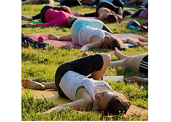 Mirabel Cours de yoga  Idolem Hot Yoga Chaud St-Eustache