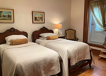 Ile De Garde B&B - Sherbrooke, QC Lit Et Petit Déjeuné - Bed Interior Image