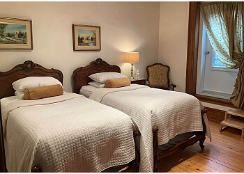 Sherbrooke Lit Et Petit Déjeuné Ile de Garde B&B