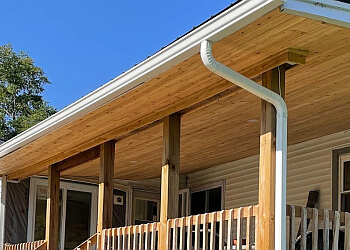 Fredericton gutter cleaner In-Line Eavestroughing