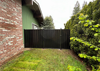 Chilliwack fencing contractor InLine Fencing Ltd.