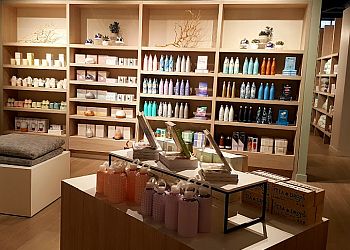 Kitchener Boutiques De Cadeaux Indigo Kitchener