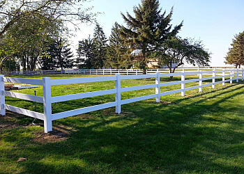 Lethbridge fencing contractor Infinity Fences