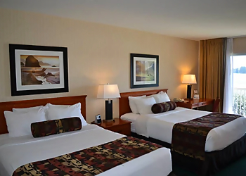 Inn on Long Lake - Nanaimo, BC Hotels - Hotel Room Image