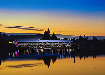 Inn on Long Lake - Nanaimo, BC Hotels - Hotel Exterior Image