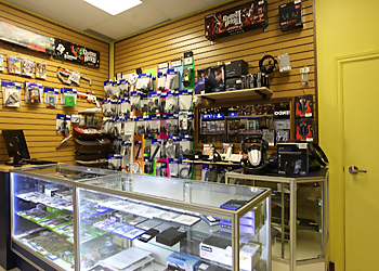 Instant Comptant Beauport - Quebec, QC Pawn Shops - Service Highlights