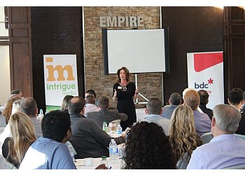 Guelph Agences De Publicité Intrigue Media Solutions Inc.