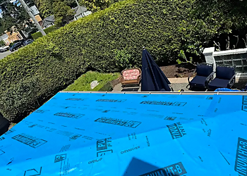 Surrey roofing contractor J J Roofing Services Ltd.