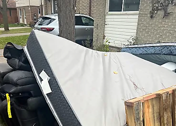 JUNKRIGHT JUNKRIGHT - Windsor, ON Junk Removal