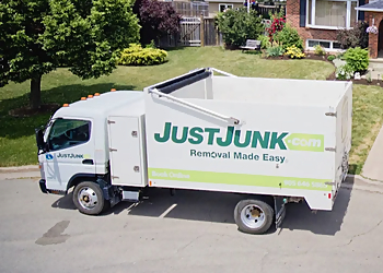 JUSTJUNK Oakville JUSTJUNK Oakville - Oakville, ON Junk Removal - Truck Image