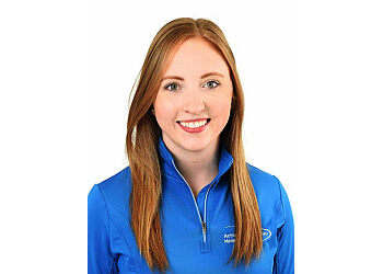 Dollard des Ormeaux physical therapist Jaclyn Kelly, M.Sc. pht - ACTION SPORT PHYSIO