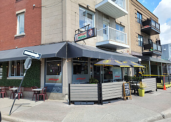 Longueuil pizza place Jacques Cartier Pizza
