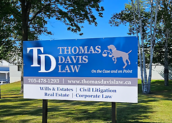North Bay Avocat Contentieux Civil Jaimee L. Washburn - THOMAS DAVIS LAW