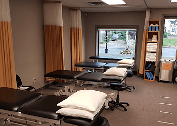 Caledon physical therapist James De Santo, PT, BSc.KIN, BSc.PT, CAFCI - CORE SOLUTIONS PHYSIOTHERAPY AND WELLNESS-CALEDON