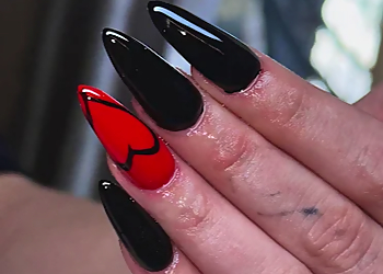 Jeanne d’arc nails and beauty  - Shawinigan, QC Nail Salons - Acrylic Nails