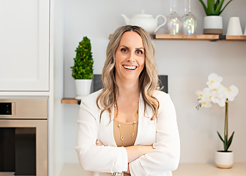 Winnipeg real estate agent Jennifer Queen - THE QUEEN TEAM | RE/MAX PROFESSIONALS