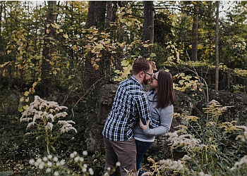 Welland wedding photographer Jessica Little Photography