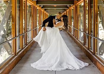 Langley wedding photographer Jillian Nielsen Photography