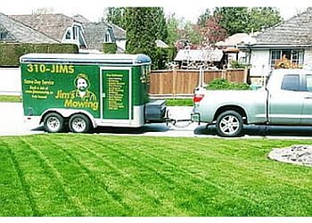 Surrey lawn care service Jim's Mowing Surrey