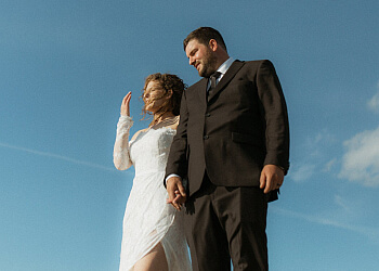 Orillia wedding photographer Joanna Crichton Photography