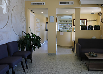 Kingston manual osteopath Joel Ackerman, DOMP, RMT - KINGSTON INTEGRATED HEALTHCARE INC.