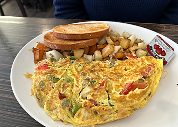 Brampton breakfast restaurant John's Family Restaurant