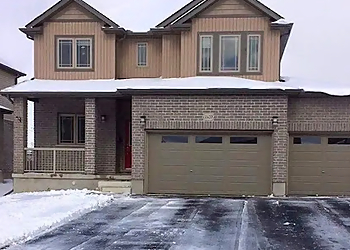 London Déneigement Johnstone Property Maintenance Inc.