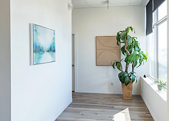 Jon Lawrance, PT - MYODYNAMIC HEALTH PHYSIOTHERAPY & ORTHOTICS - Barrie, ON Physiothérapie - Clinic Interior Image