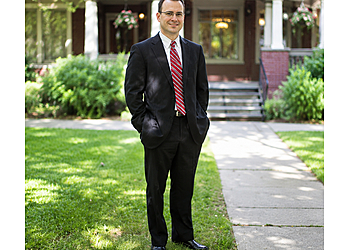 Jonathan Abrametz - THE BARRISTER GROUP Jonathan Abrametz - Saskatoon, SK Avocats Dommages Corporels - Lawyer Portrait Image