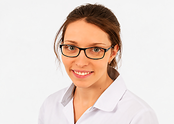 Josée-Anne Filion, PT - PHYSIO SÉLECT Josée-Anne Filion, PT - PHYSIO SÉLECT - Mirabel, QC Physical Therapists - Doctor Portrait Image